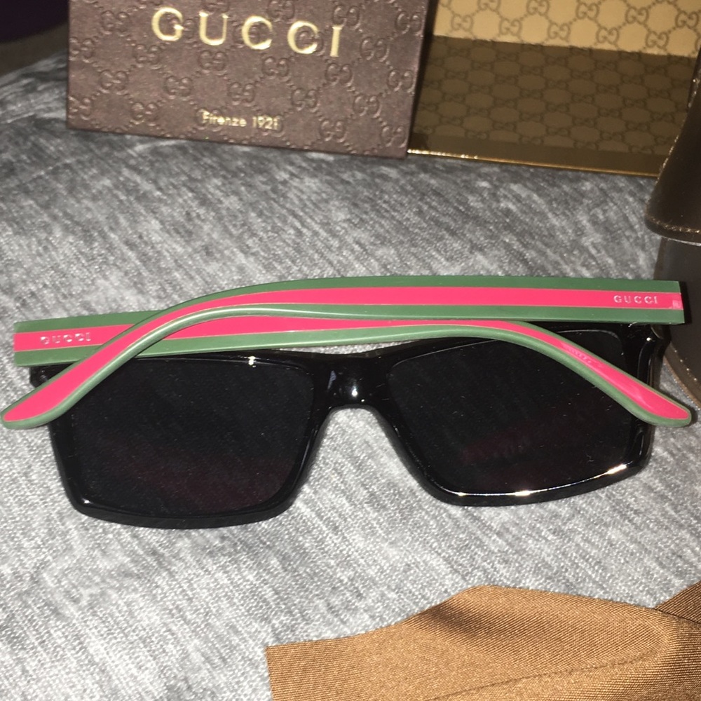 Gucci Sunglasses Excellent Authentic - Picture 4 of 5